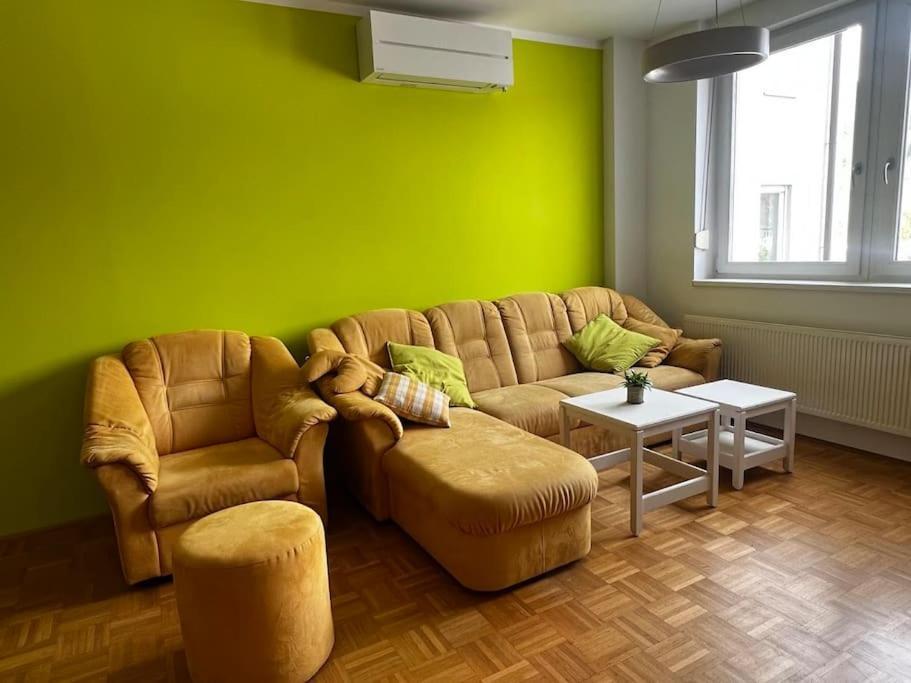Appartement In Tacen With 2 Parking Lots